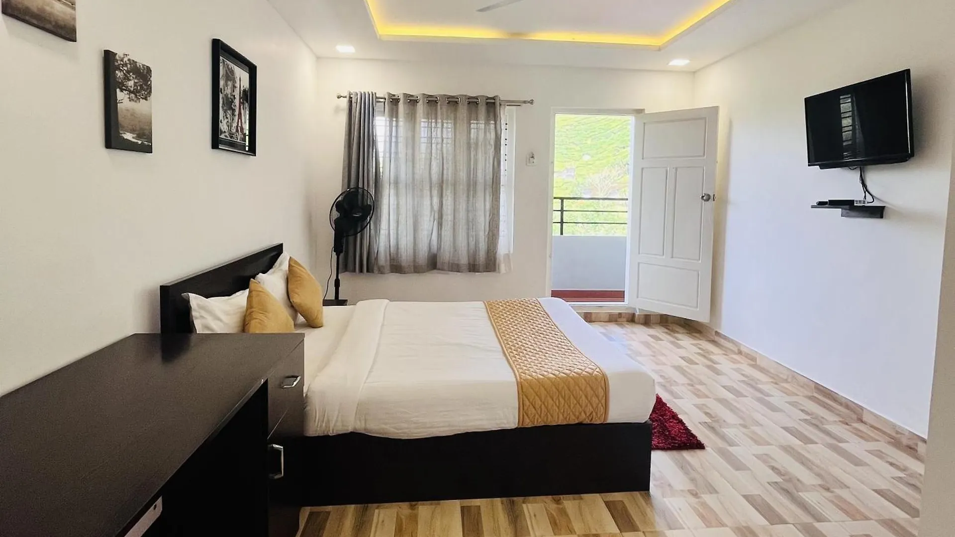 7 Malai Munnar Villa